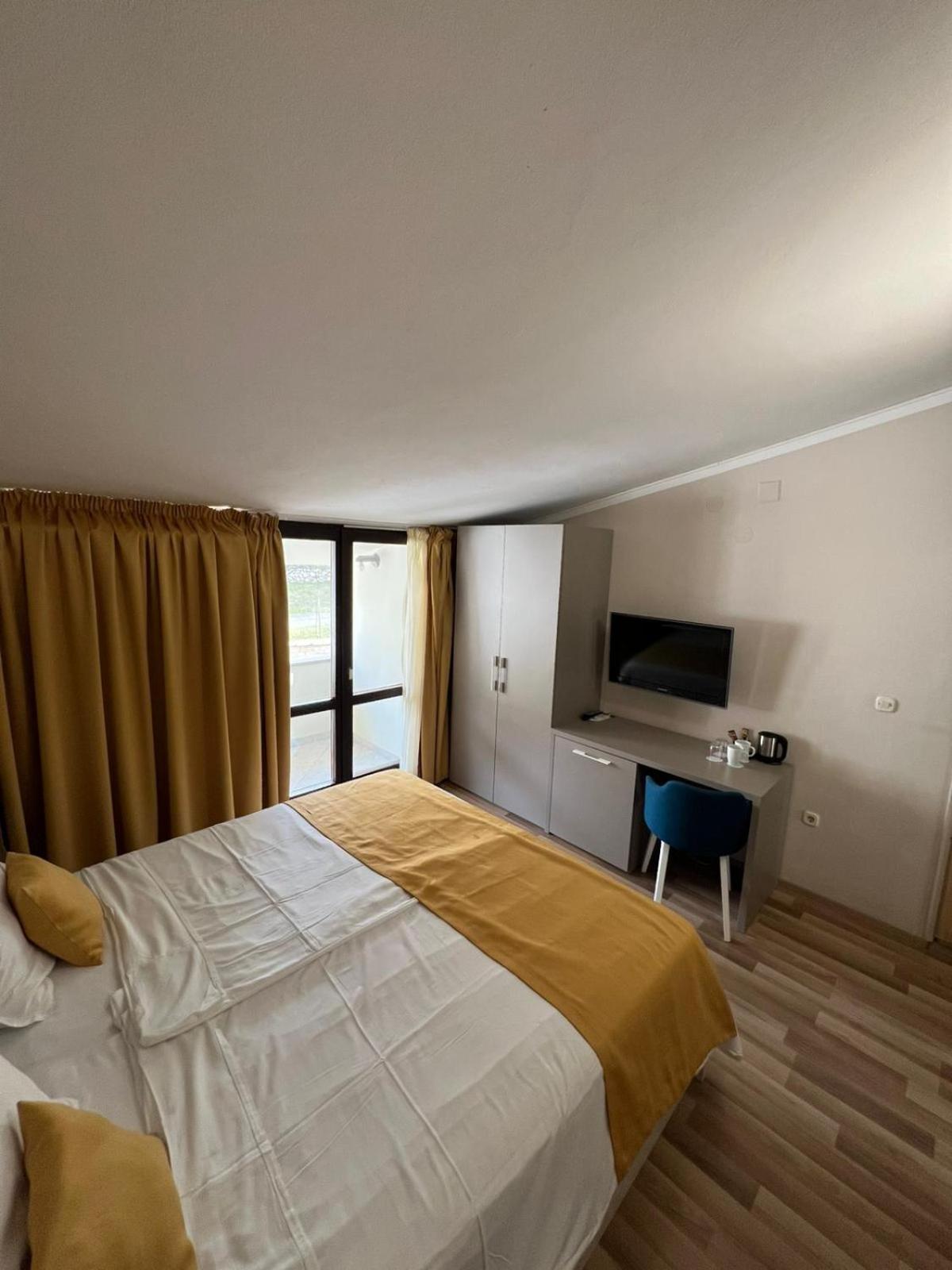 Bellevue Rooms Stara Baška Екстериор снимка