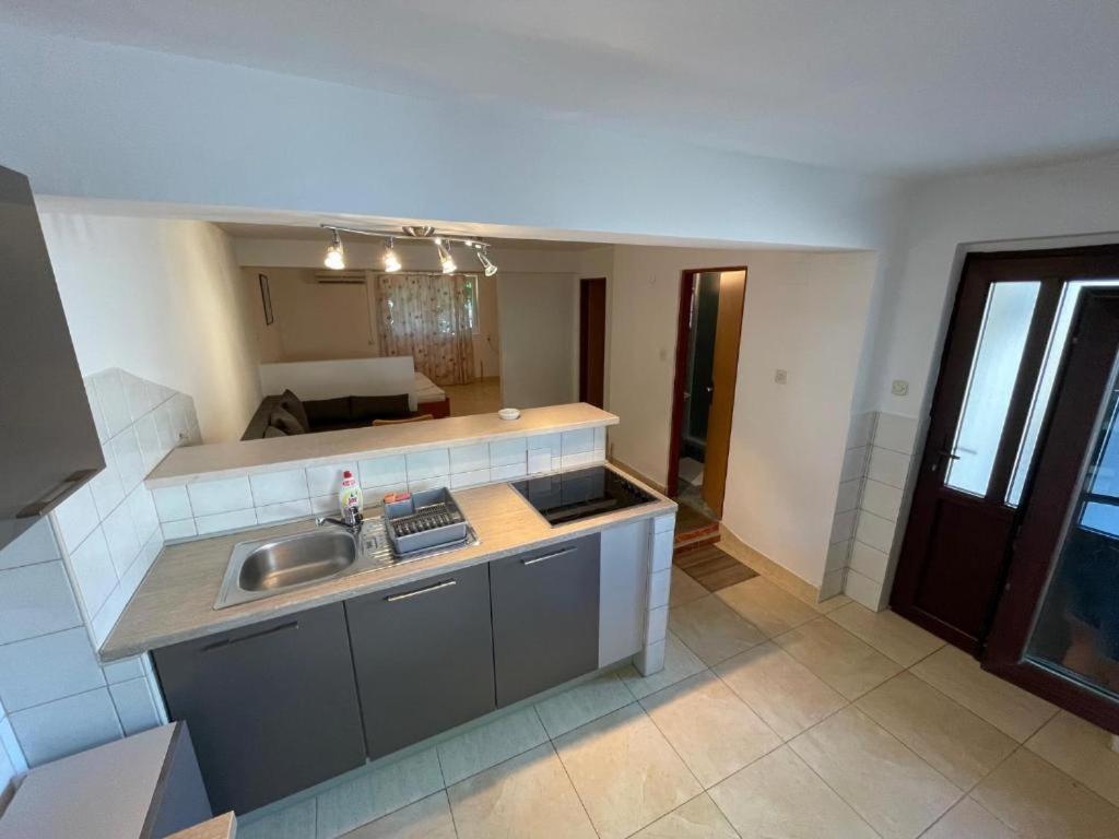 Bellevue Rooms Stara Baška Екстериор снимка