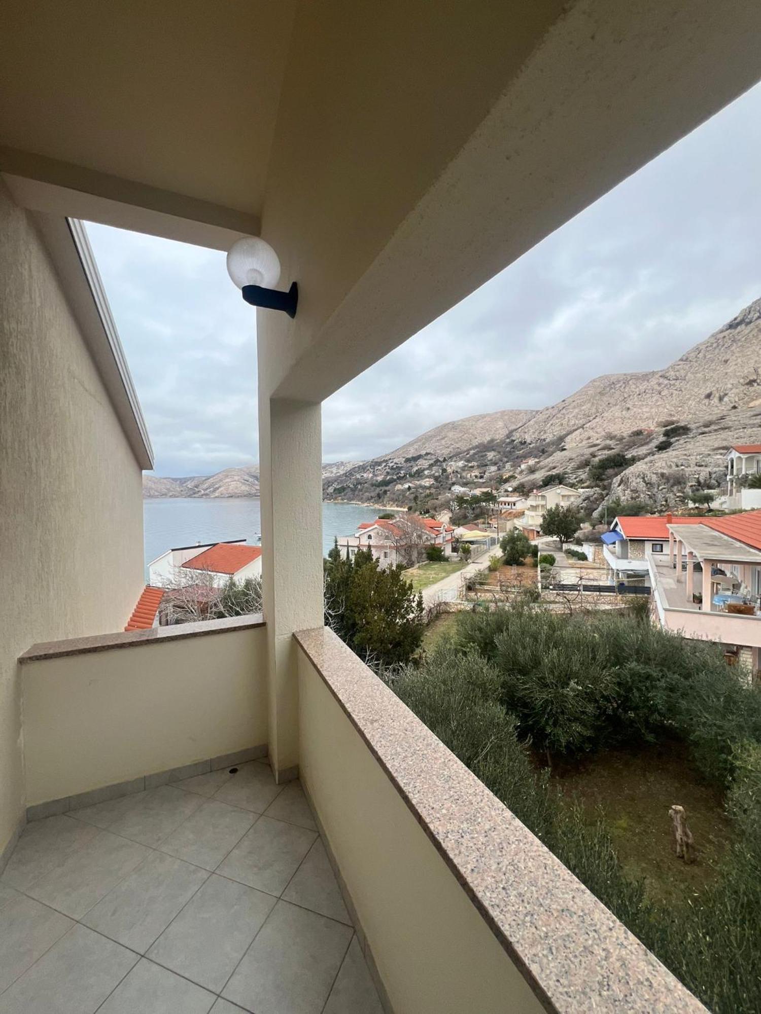 Bellevue Rooms Stara Baška Екстериор снимка